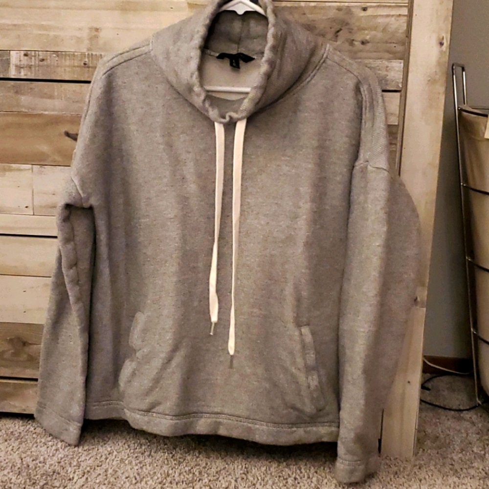 Banana Republic pullover